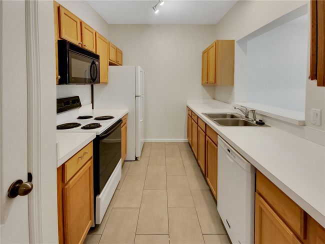 APT-4202 - 4833 Cypress Woods Dr, Condo with 2 bedrooms, 2 bathrooms and null parking in ORLANDO FL | Image 7