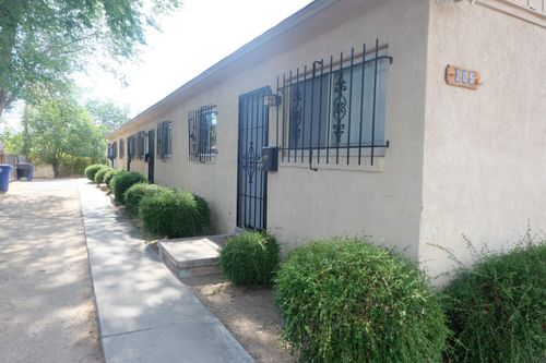 205 Mesilla St Ne, Albuquerque, NM, 87108-2798 | Card Image
