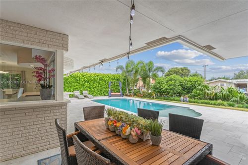 0-1424 Ne 53rd Ct, Fort Lauderdale, FL, 33334-4951 | Card Image