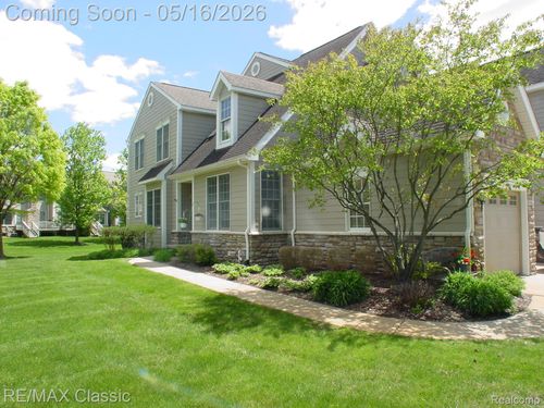 24-26426 Island Lake Dr, Novi, MI, 48374-2156 | Card Image