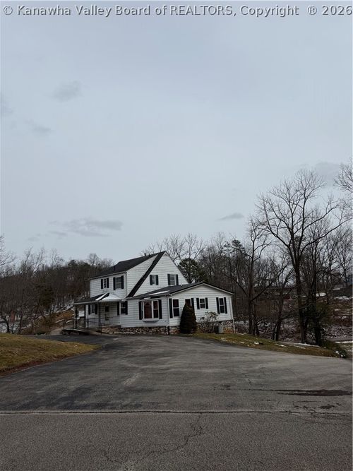 58 Vadalia Ln, Charleston, WV, 25313-2192 | Card Image