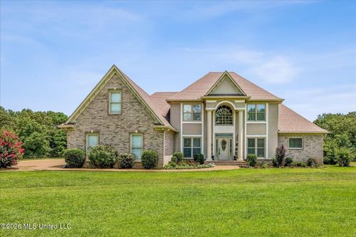 4620 Thompson Ln, Byhalia, MS, 38611-8966 | Card Image