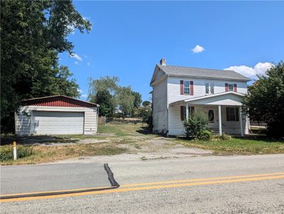 600 Bell St, House other with 3 bedrooms, 1 bathrooms and 2 parking in Redstone Twp PA | Image 2