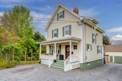 126 Hillcrest Ave, New Glasgow, NS, B2H3T6 | Card Image