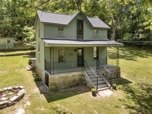 331 Dairy Hollow Rd, Eureka Springs, AR, 72632-8831 | Card Image