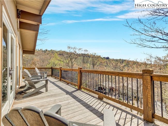 Upper deck | Image 37