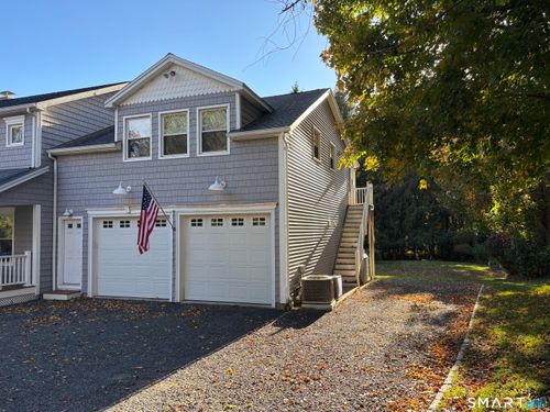 88 Old Hawleyville Rd, Bethel, CT, 06801-3040 | Card Image