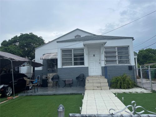 404 Nw 23rd Ct, Miami, FL, 33125-4422 | Card Image