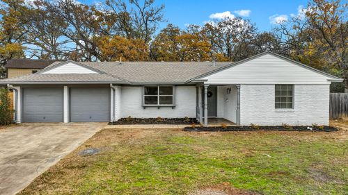 905 Pontiac Ct, Arlington, TX, 76013-1548 | Card Image