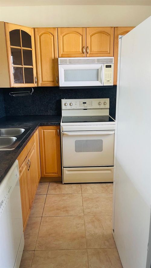 apt-306-5111 W Oakland Park Blvd, Lauderdale Lakes, FL, 33313-1532 | Card Image