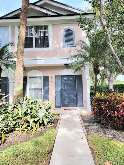 3324 Cabaret Ln, Margate, FL, 33063-8234 | Card Image