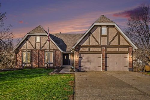 1404 Colony Dr, Kearney, MO, 64060-8404 | Card Image