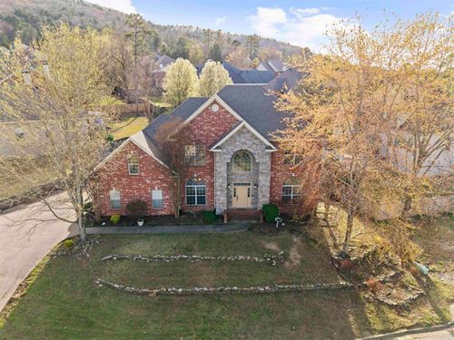 35 Clervaux Dr, Little Rock, AR, 72223-5510 | Card Image