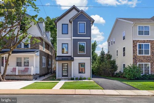 340 E Barnard St, WEST CHESTER, PA, 19382-3114 | Card Image