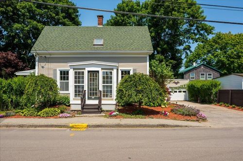 57 Pleasant St, Rockland, ME, 04841-2748 | Card Image