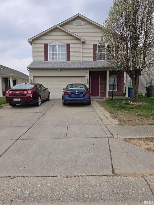 8116 Lake Tree Ln, Indianapolis, IN, 46217-4714 | Card Image