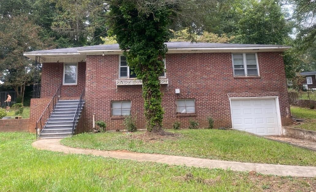 Woodview Ave, Spartanburg, SC 29306