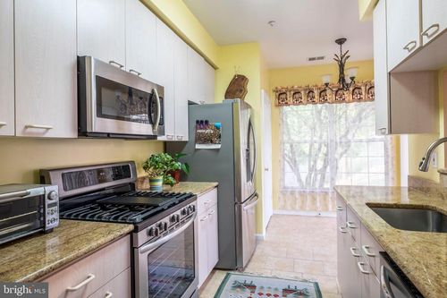 unit-104-5916 Founders Hill Dr, ALEXANDRIA, VA, 22310-5456 | Card Image