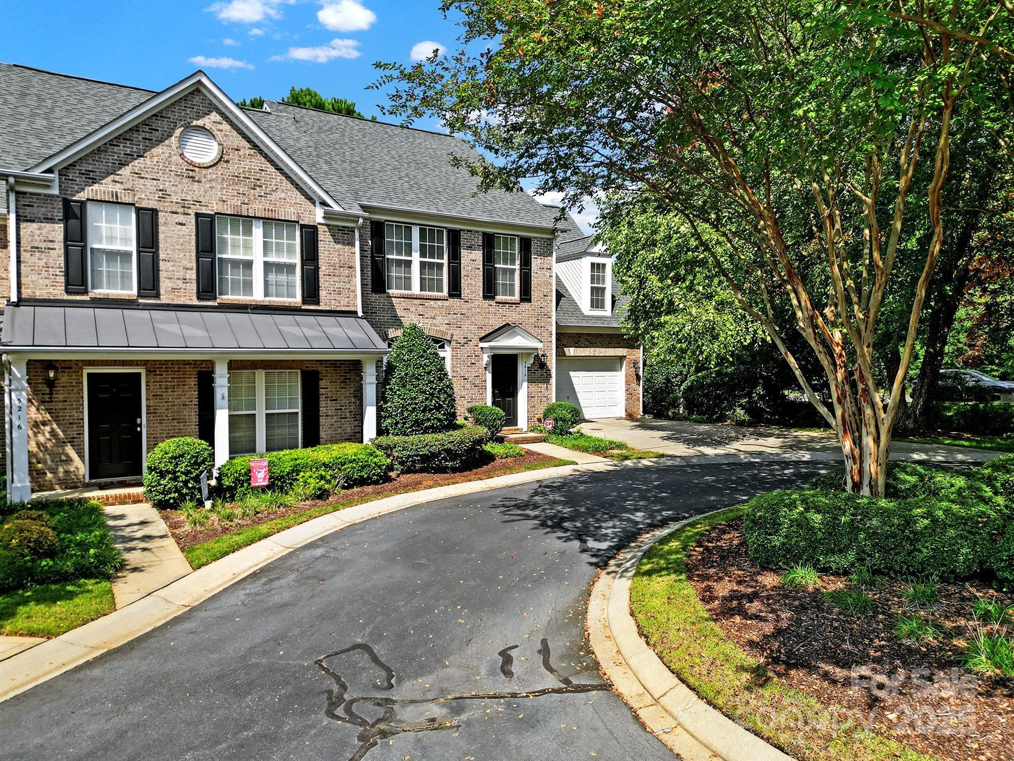 Berkeley View Cir, Charlotte, NC 28277