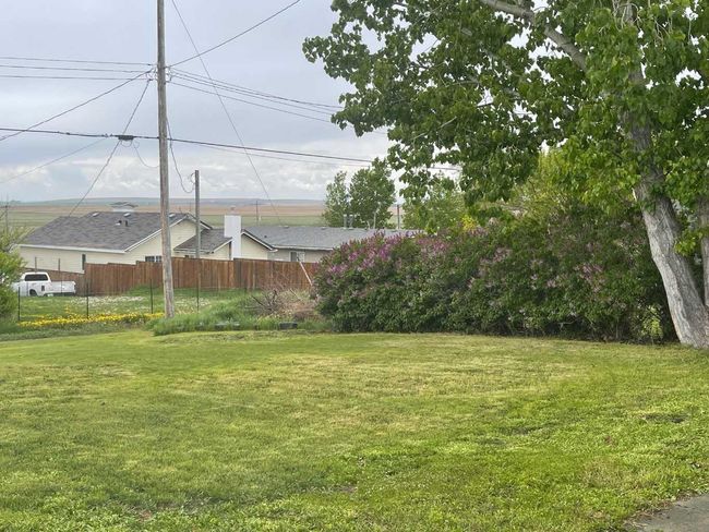 221 Frederick Avenue W, House other with 3 bedrooms, 1 bathrooms and 1 parking in Standard AB | Image 33
