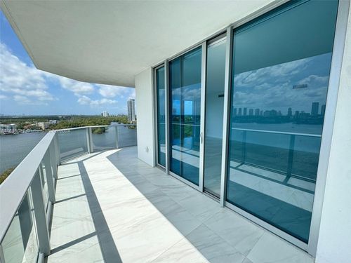 1210-17111 Biscayne Blvd, North Miami Beach, FL, 33160 | Card Image