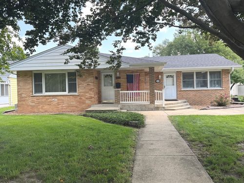 1228 S 8th Ave, Kankakee, IL, 60901-4718 | Card Image