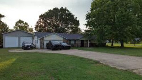 20 Saye St, Vilonia, AR, 72173-9358 | Card Image