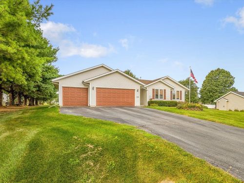 1306 Otter Creek Dr, DURAND, IL, 61024-9795 | Card Image