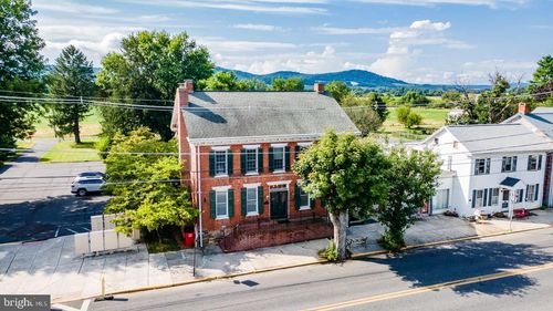 103 E Main St, FAIRFIELD, PA, 17320-8958 | Card Image