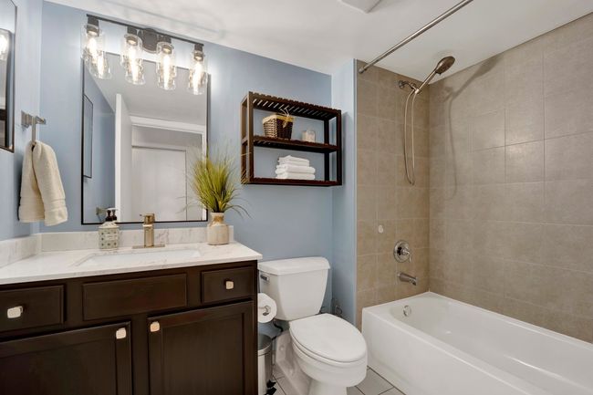UNIT-228 - 1110 W 15 Th St, Condo with 2 bedrooms, 2 bathrooms and 1 parking in Chicago IL | Image 18