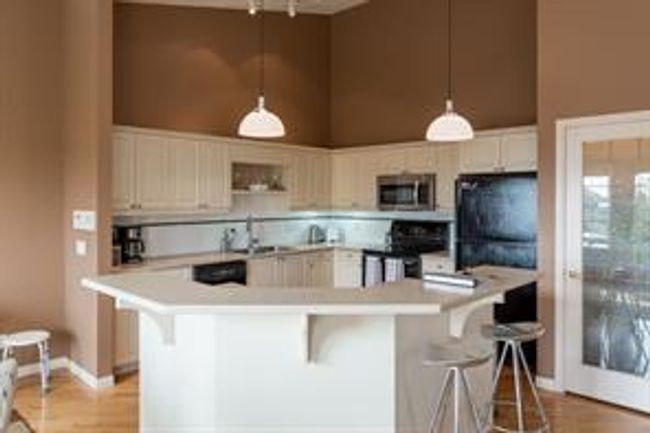 59 - 100 Signature Way Sw, Home with 3 bedrooms, 3 bathrooms and 3 parking in Calgary AB | Image 9