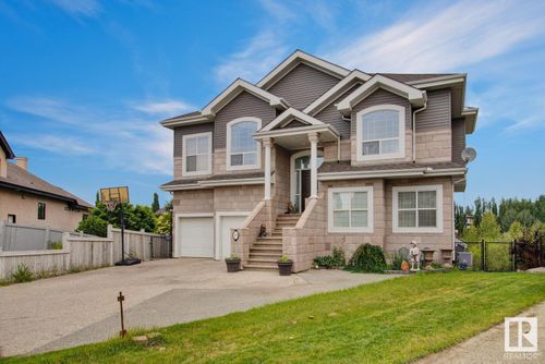 251 Galland Close Nw, Edmonton, AB, T5T6P7 | Card Image