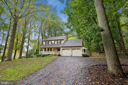 7209 Woods Edge Ct, WARRENTON, VA, 20187-9569 | Card Image
