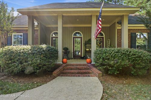 1080 Spring Lake Cv, Raymond, MS, 39154-9653 | Card Image