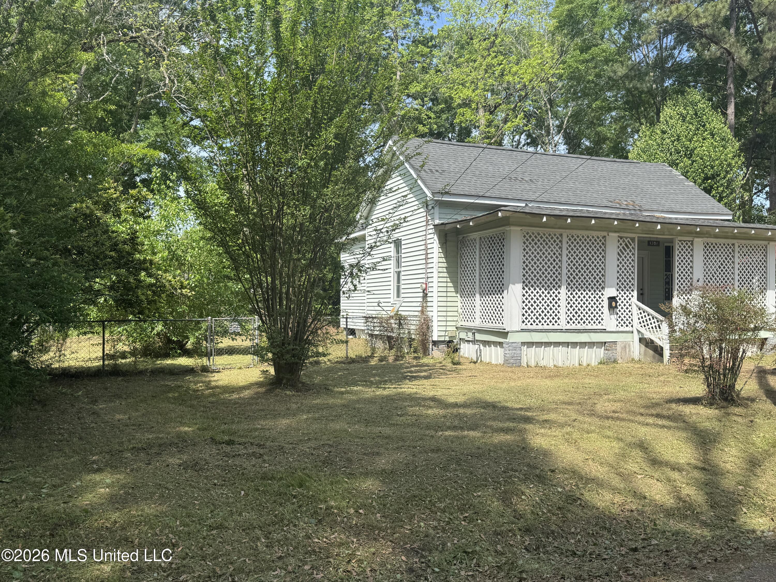 Residential in McComb 3