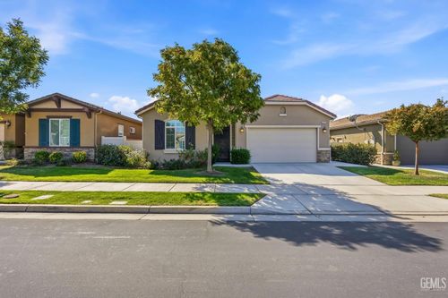 10017 Francois Ln, Bakersfield, CA, 93306-7588 | Card Image
