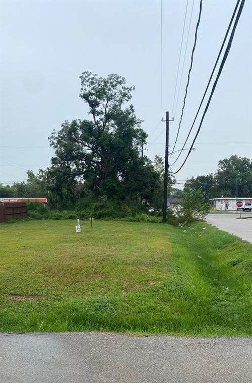 2200 Harlem St, Houston, TX, 77020-4502 | Card Image