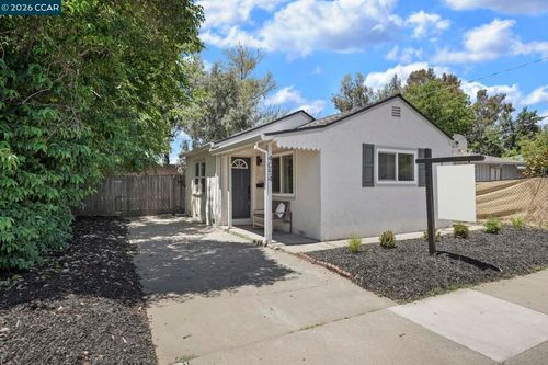 4054 Sumac Ln, Sacramento, CA, 95820 | Card Image