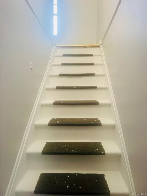 270 Hudson St, Cornwall On Hudson, NY, 12520-1016 | Card Image