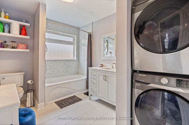 17 Hirons Dr, House other with 3 bedrooms, 3 bathrooms and 2 parking in Ajax ON | Image 24