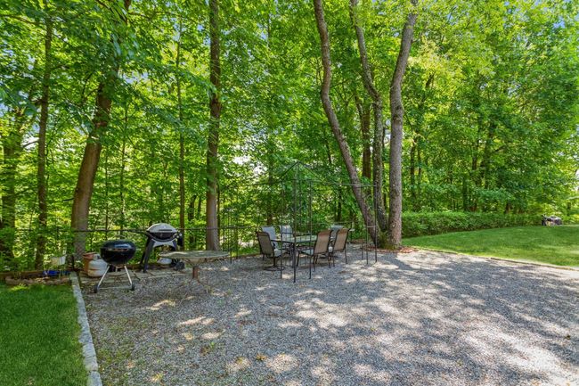 APT-2H - 352 N State Rd, Home with 2 bedrooms, 1 bathrooms and null parking in Briarcliff Manor NY | Image 17
