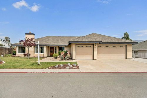 2611 Ledgetop Pl, Spring Valley, CA, 91977-6816 | Card Image