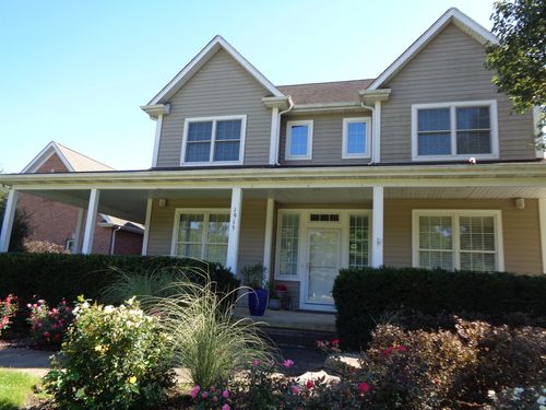 1915 W Cobblestone Ln, McHenry, IL, 60051-6815 | Card Image