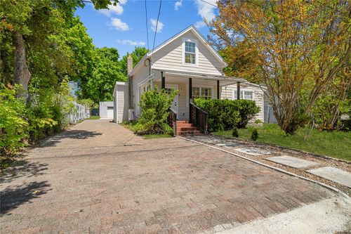 37 Hoffman Drive, Smithtown, NY, 11754 | Card Image