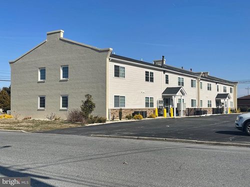 35 W Glenwood Ave, SMYRNA, DE, 19977-1162 | Card Image
