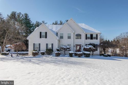 2106 Ridge Way, East Greenville, PA, 18041-2107 | Card Image