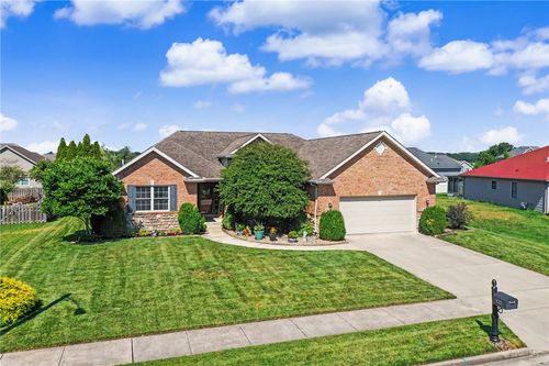 932 Shaftsbury Rd, Troy, OH, 45373-6713 | Card Image