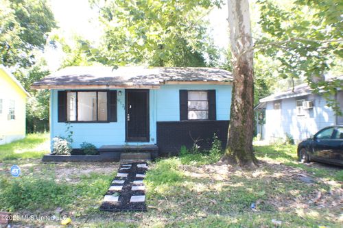 913 Lanier Ave, Jackson, MS, 39203-1004 | Card Image