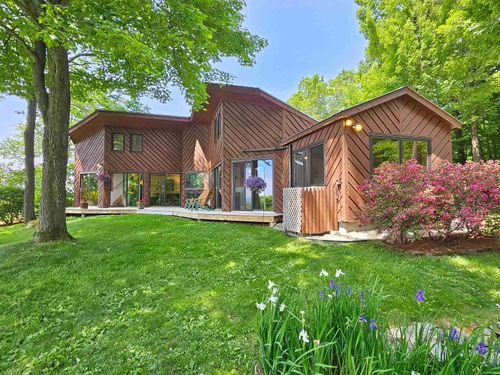 635 Texas Hill Rd Road, Hinesburg, VT, 05461-9567 | Card Image