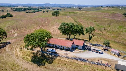 1975 Hidden Acre Ln, Paso Robles, CA, 93446-9363 | Card Image